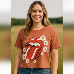ROLLING STONES CROPPED GRAPHIC BAND TEE SIZE LARGE